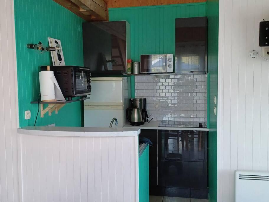 La Maison Bleu Du Lac De Celine Giffaumont-Champaubert Luaran gambar