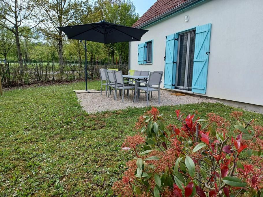 La Maison Bleu Du Lac De Celine Giffaumont-Champaubert Luaran gambar